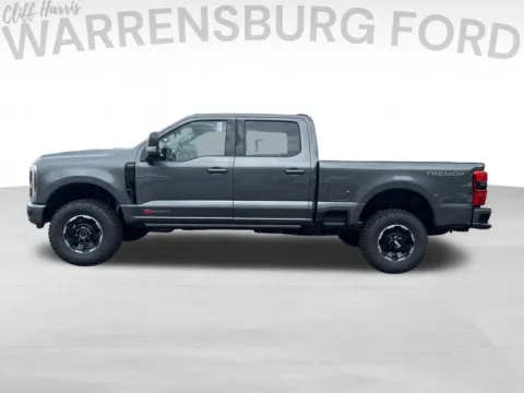 More photos of 2026 Ford F-350SD Lariat at Warrensburg Ford, MO