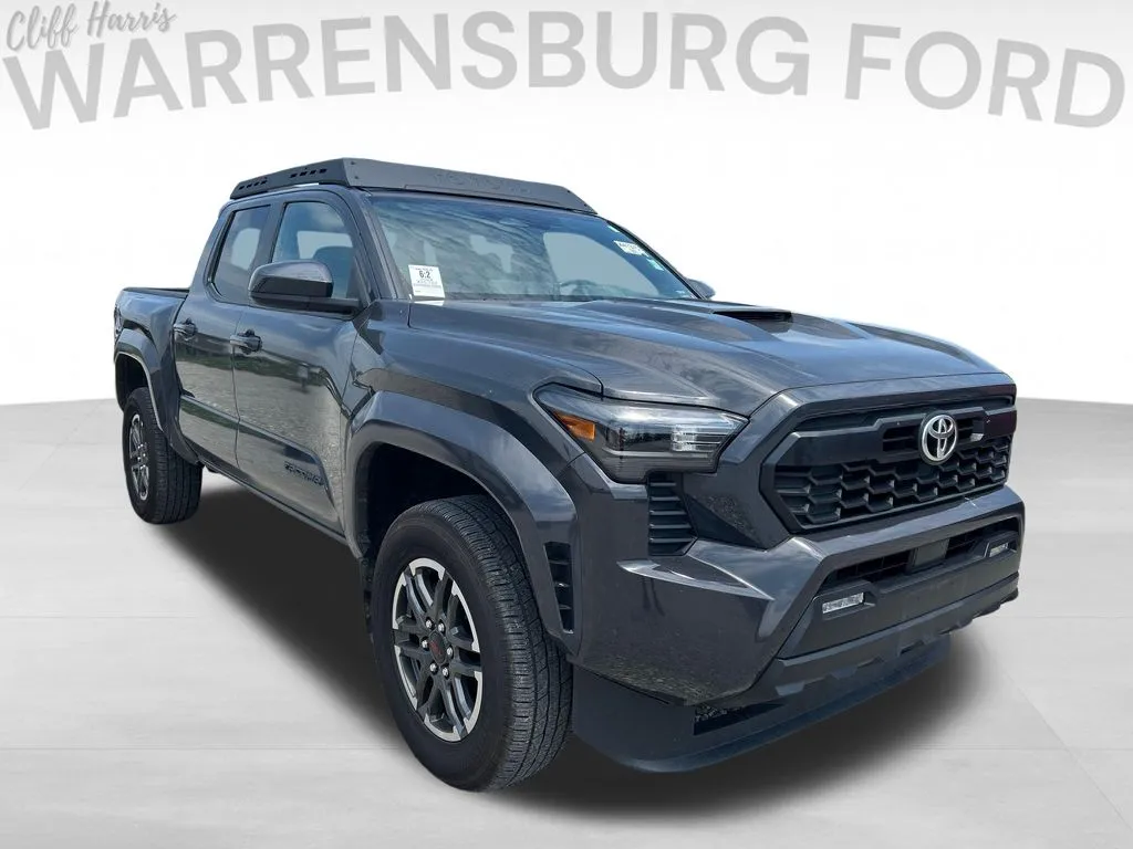 Used 2024 Toyota Tacoma TRD Sport with VIN 3TMLB5JN4RM042499 for sale in Kansas City