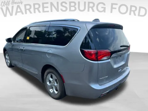 More photos of 2017 Chrysler Pacifica Touring L Plus at Warrensburg Ford, MO