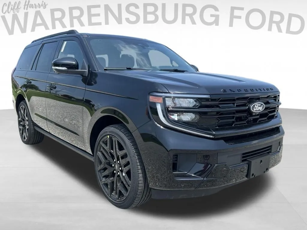 Black 2027 Ford Expedition Platinum for sale in Warrensburg, MO