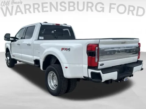 More photos of 2026 Ford F-350SD Platinum at Warrensburg Ford, MO