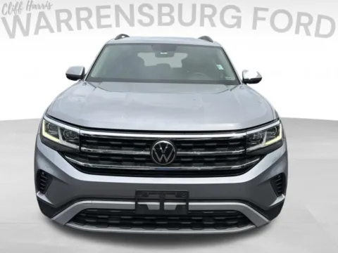 Photos of 2022 Volkswagen Atlas 2.0T SE for sale in Warrensburg, MO at Warrensburg Ford