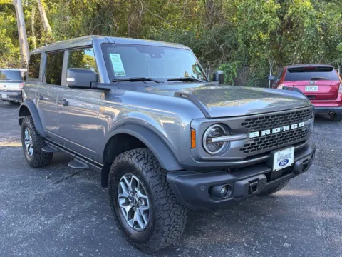 Photos of 2025 Ford Bronco Badlands for sale in Warrensburg, MO at Warrensburg Ford