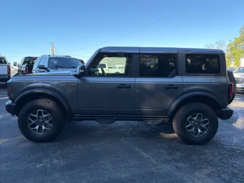 More photos of 2025 Ford Bronco Badlands at Warrensburg Ford, MO
