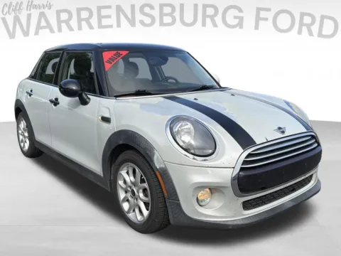 White 2019 MINI Cooper Iconic for sale in Warrensburg, MO