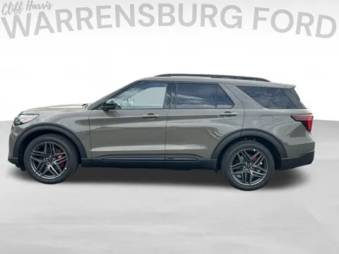 More photos of 2026 Ford Explorer ST at Warrensburg Ford, MO