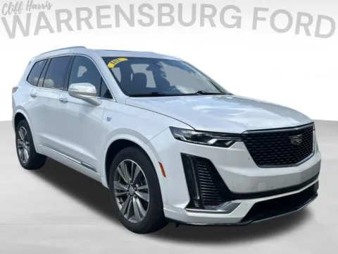White 2021 Cadillac XT6 Premium Luxury for sale in Warrensburg, MO