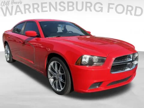 Red 2014 Dodge Charger SE for sale in Warrensburg, MO