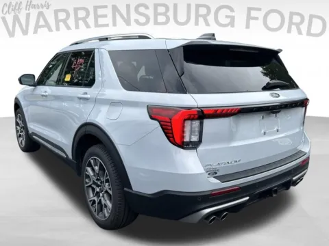 More photos of 2025 Ford Explorer Platinum at Warrensburg Ford, MO
