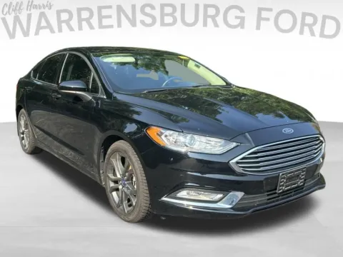 Black 2018 Ford Fusion SE for sale in Warrensburg, MO