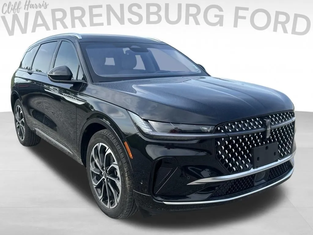 Used 2024 Lincoln Nautilus Reserve with VIN 5LMPJ8KA6RJ786287 for sale in Kansas City