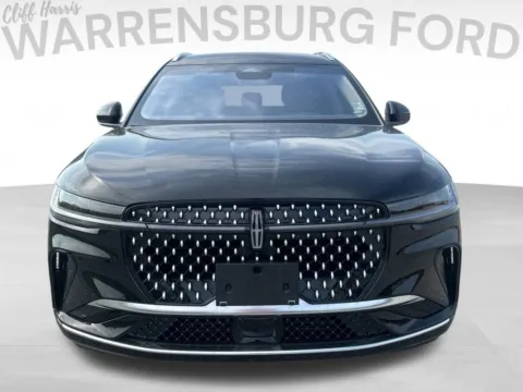 Photos of 2024 Lincoln Nautilus Reserve for sale in Warrensburg, MO at Warrensburg Ford