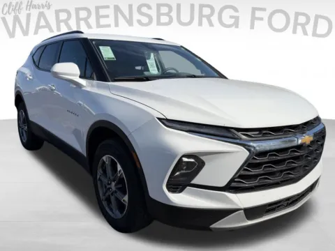 White 2024 Chevrolet Blazer LT for sale in Warrensburg, MO