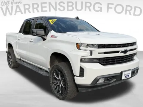 White 2021 Chevrolet Silverado 1500 RST for sale in Warrensburg, MO