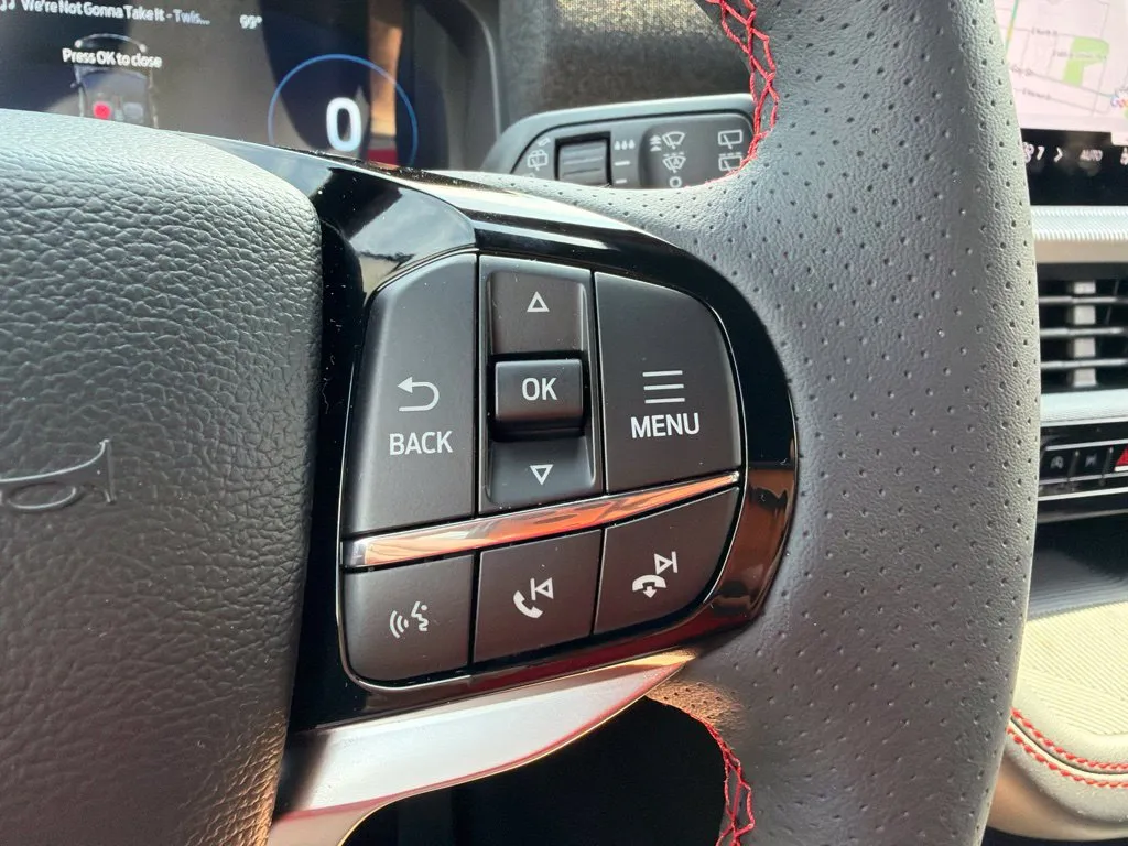 2026 Ford Explorer ST-Line - Photo 27