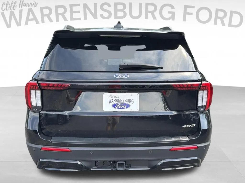 2026 Ford Explorer ST-Line - Photo 6