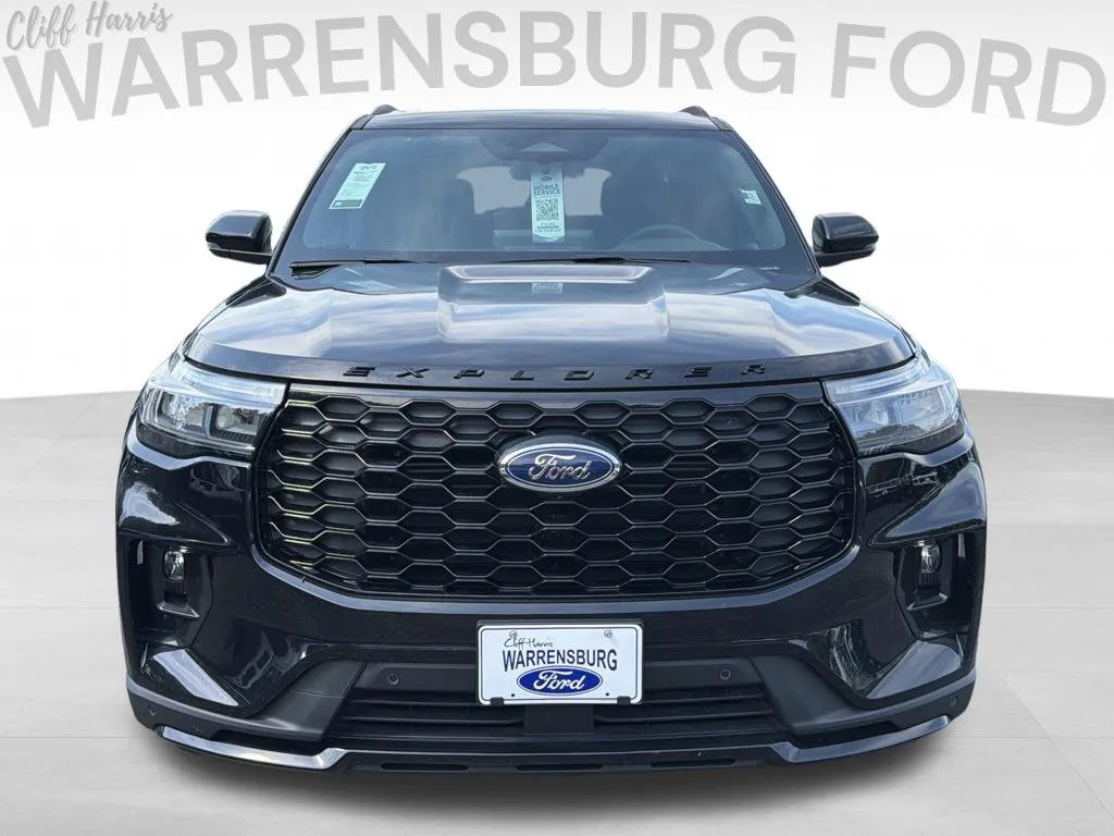 2026 Ford Explorer ST-Line - Photo 2