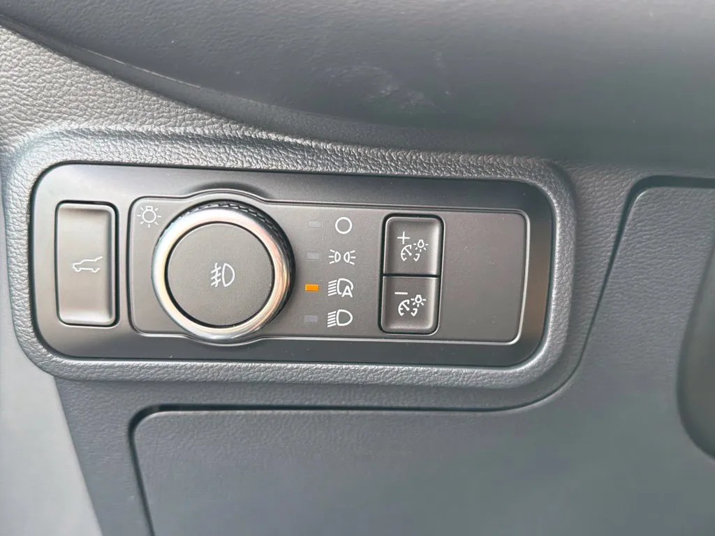 2026 Ford Explorer ST-Line - Photo 25