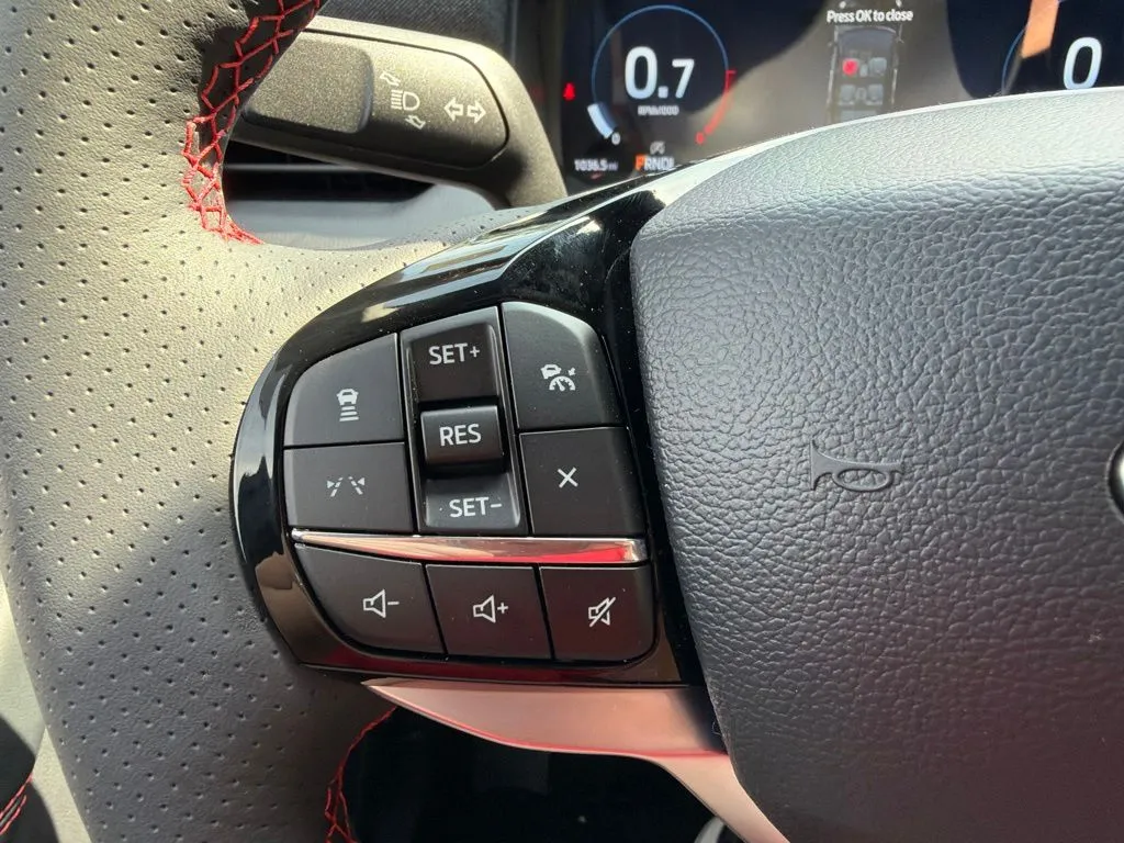 2026 Ford Explorer ST-Line - Photo 27