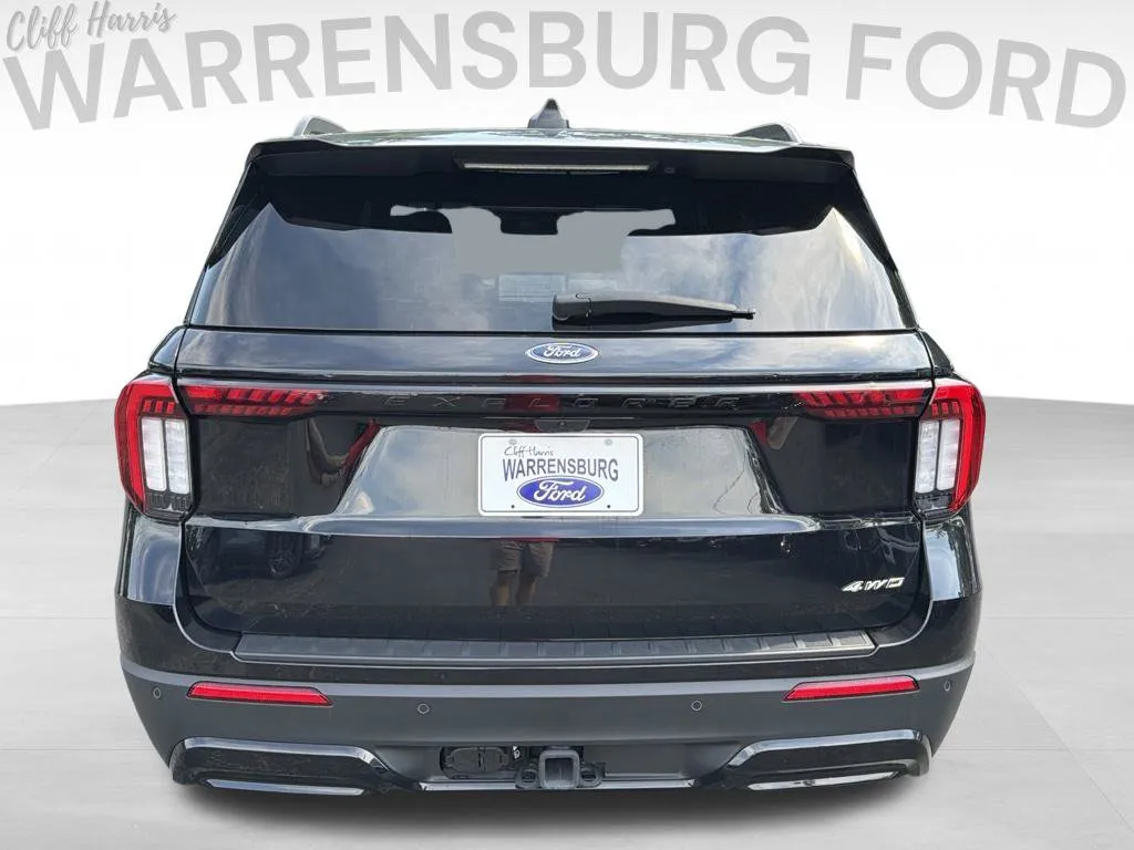 2026 Ford Explorer ST-Line - Photo 6