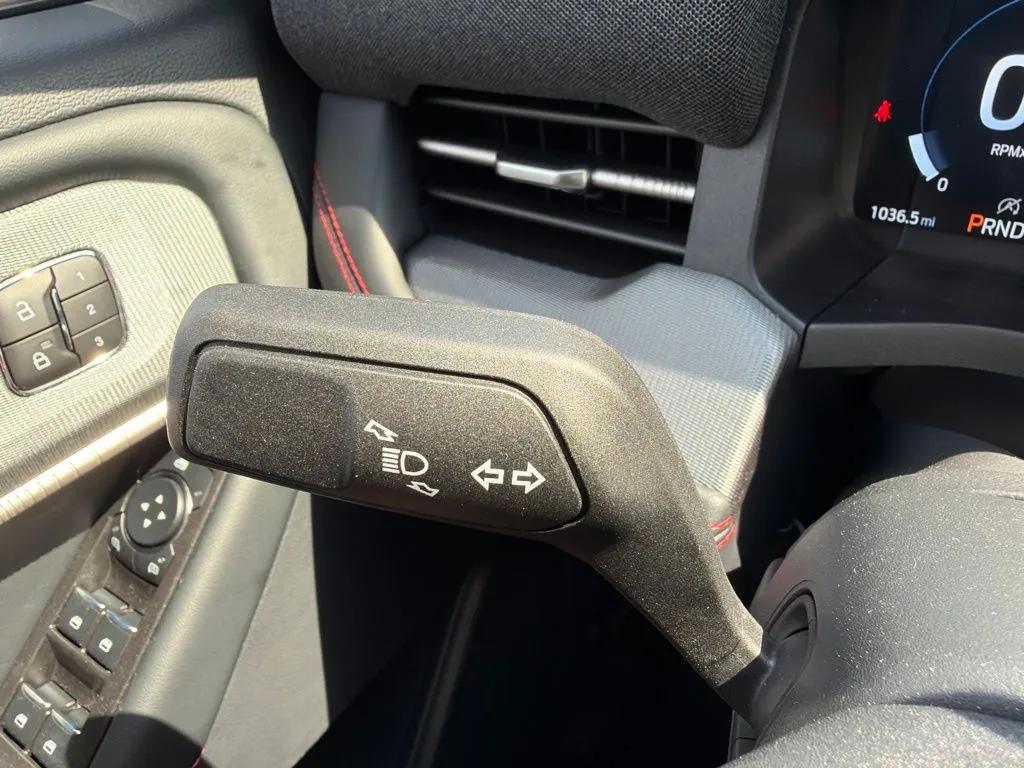 2026 Ford Explorer ST-Line - Photo 28