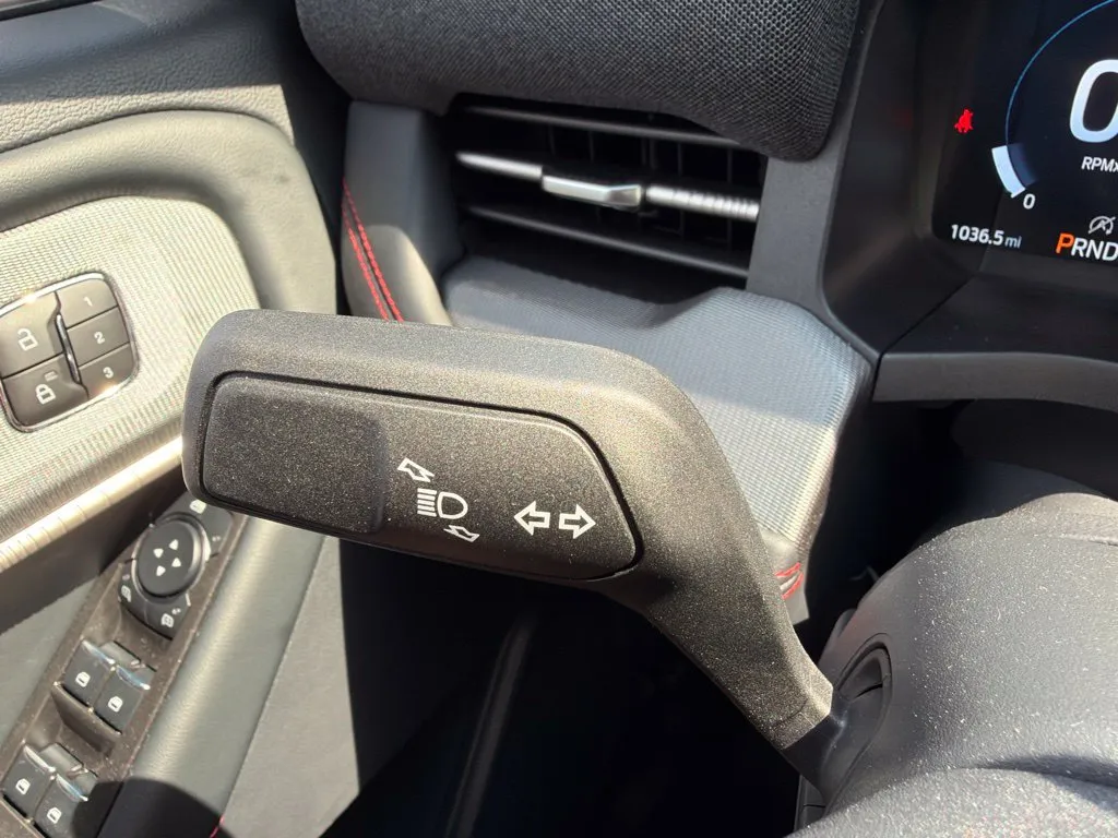 2026 Ford Explorer ST-Line - Photo 29