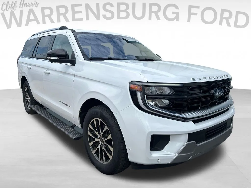 Used 2025 Ford Expedition Platinum with VIN 1FMJU1M86SEA35223 for sale in Kansas City