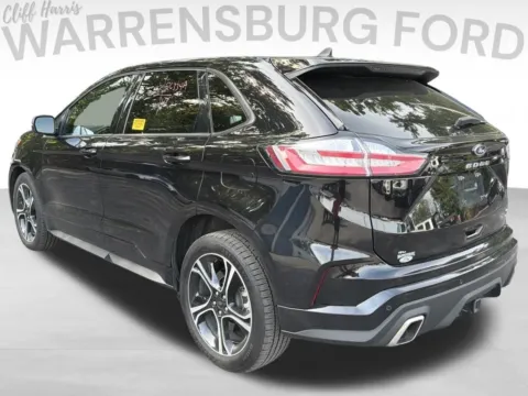 More photos of 2022 Ford Edge ST at Warrensburg Ford, MO