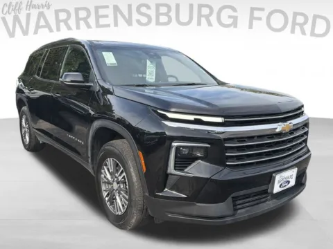 Black 2025 Chevrolet Traverse LT for sale in Warrensburg, MO