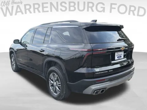 More photos of 2025 Chevrolet Traverse LT at Warrensburg Ford, MO