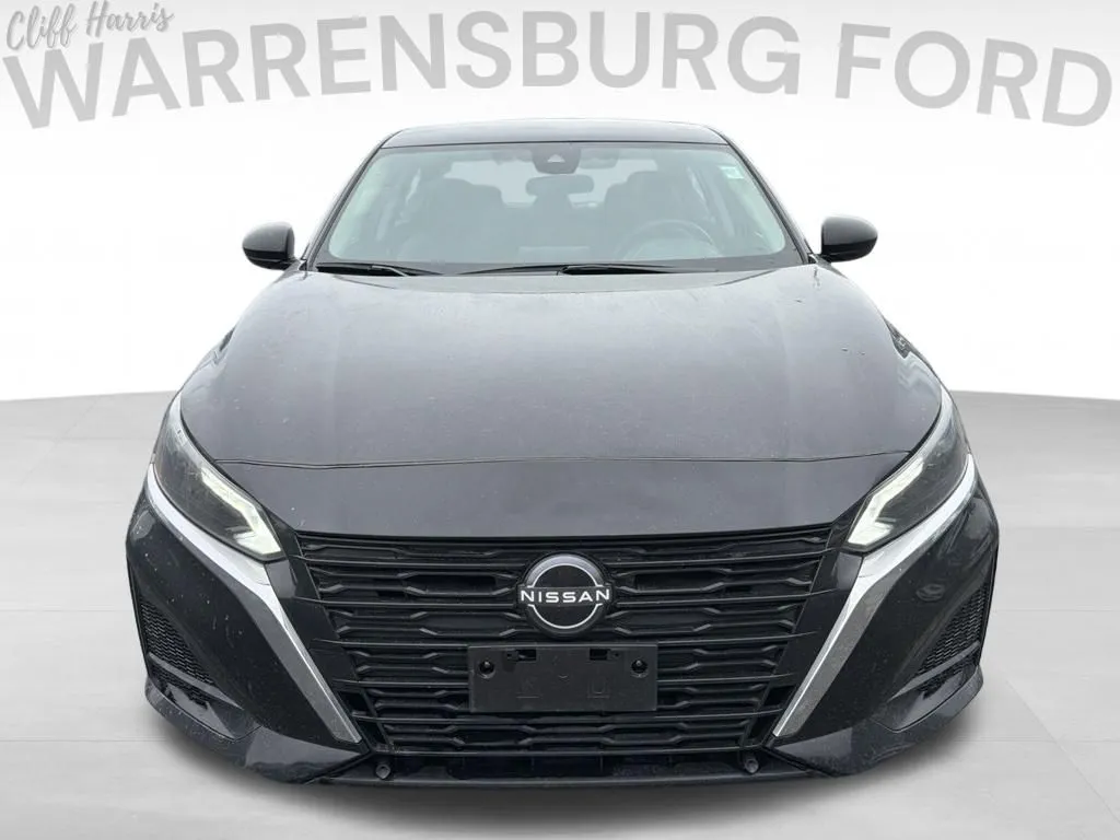 Used 2025 Nissan Altima SV with VIN 1N4BL4DV7SN351982 for sale in Kansas City