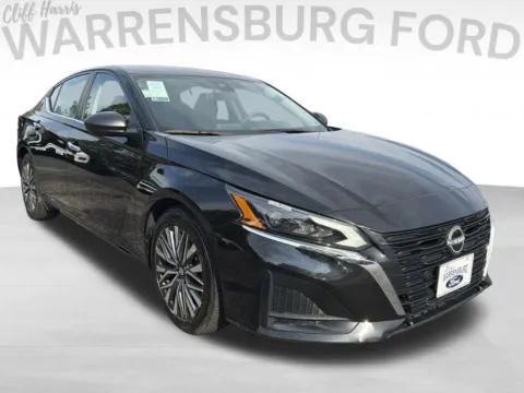 Black 2025 Nissan Altima 2.5 SV for sale in Warrensburg, MO