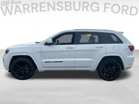 More photos of 2020 Jeep Grand Cherokee Altitude at Warrensburg Ford, MO