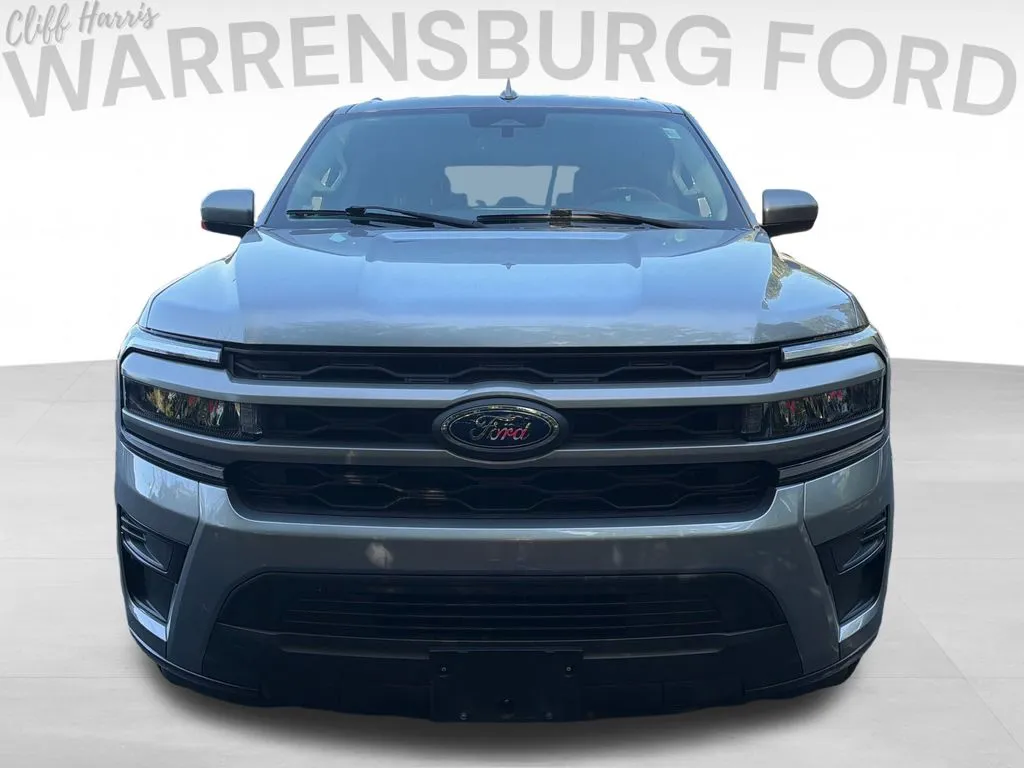 Used 2022 Ford Expedition XLT with VIN 1FMJK1HT3NEA48973 for sale in Kansas City