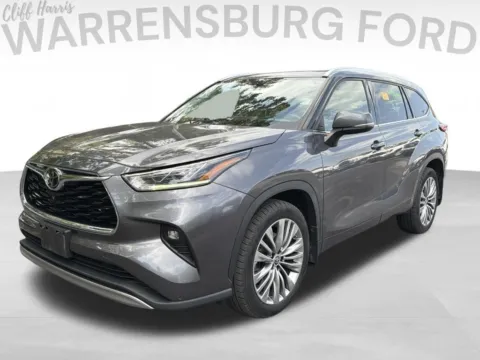 Another view of 2021 Toyota Highlander Platinum for sale in Warrensburg, MO at Warrensburg Ford