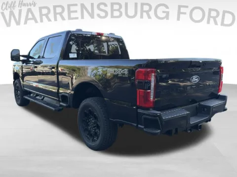 More photos of 2027 Ford F-250SD XLT at Warrensburg Ford, MO