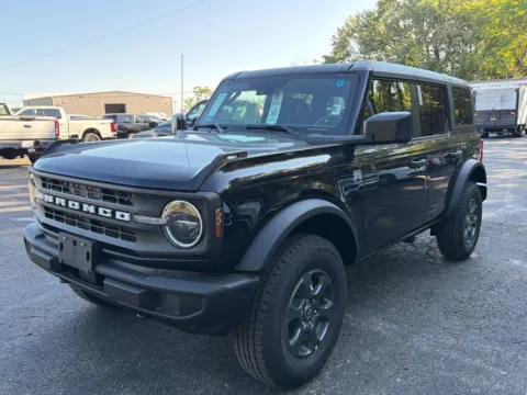 Another view of 2026 Ford Bronco Big Bend for sale in Warrensburg, MO at Warrensburg Ford