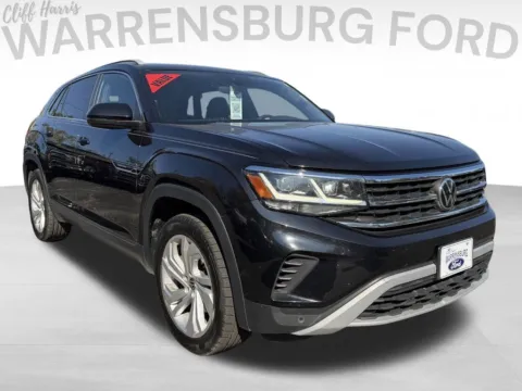 Black 2020 Volkswagen Atlas Cross Sport 2.0T SEL for sale in Warrensburg, MO