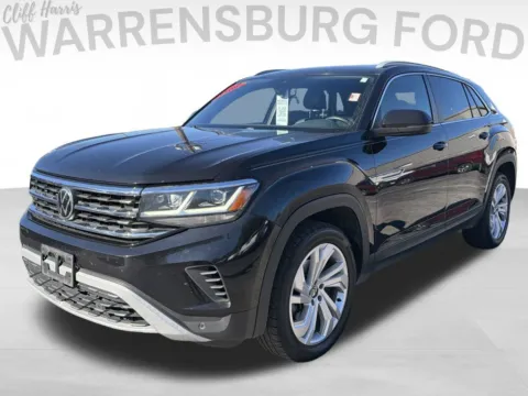 Another view of 2020 Volkswagen Atlas Cross Sport 2.0T SEL for sale in Warrensburg, MO at Warrensburg Ford