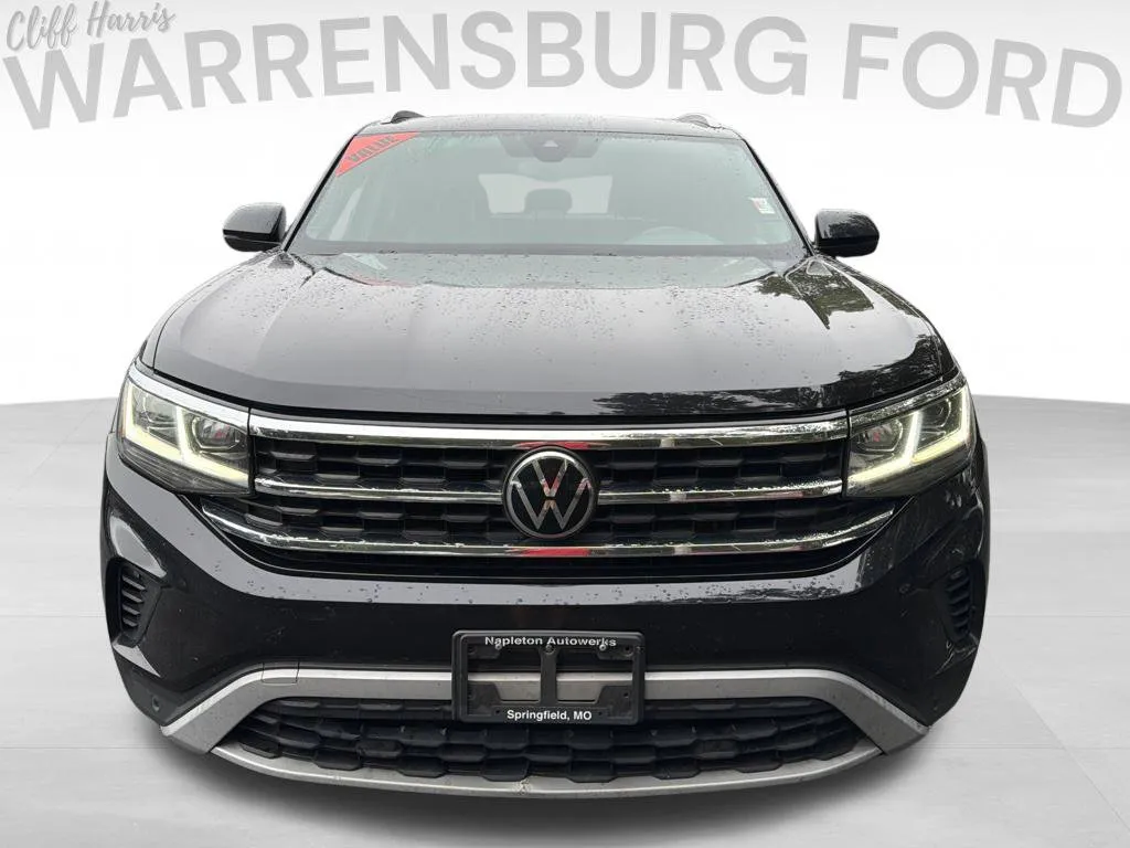 Used 2020 Volkswagen Atlas Cross Sport SEL with VIN 1V2MC2CA1LC206907 for sale in Kansas City