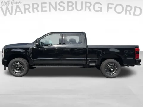 More photos of 2027 Ford F-250SD XLT at Warrensburg Ford, MO