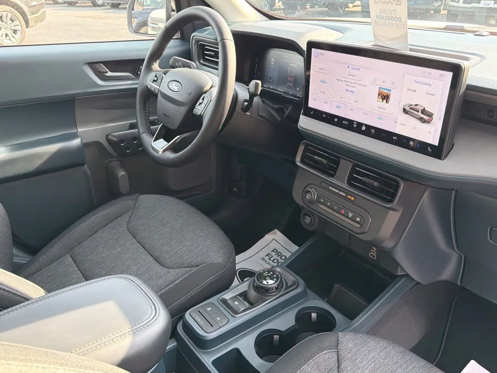 2026 Ford Maverick XLT - Photo 16