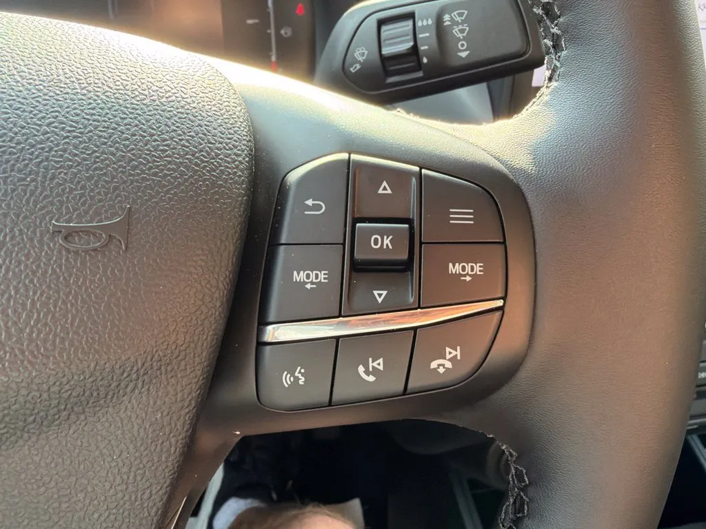 2026 Ford Maverick XLT - Photo 26