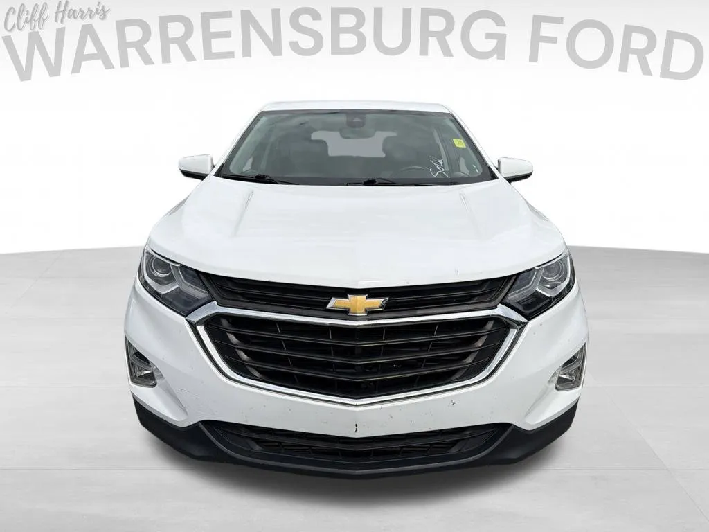 Used 2020 Chevrolet Equinox 2FL with VIN 3GNAXTEV6LS720963 for sale in Kansas City