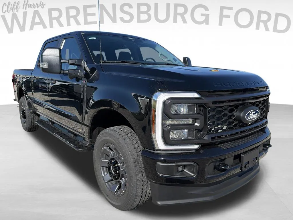 Black 2027 Ford F-250SD XL for sale in Warrensburg, MO