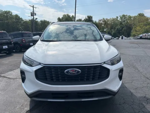 Photos of 2025 Ford Escape Plug-In Hybrid for sale in Warrensburg, MO at Warrensburg Ford