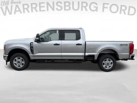 More photos of 2027 Ford F-250SD XLT at Warrensburg Ford, MO
