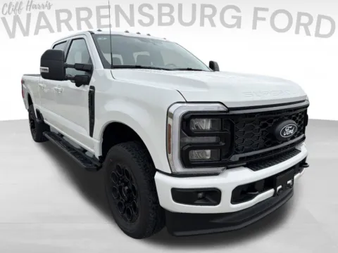 White 2027 Ford F-250SD Lariat for sale in Warrensburg, MO