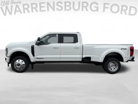 More photos of 2027 Ford F-450SD Platinum at Warrensburg Ford, MO