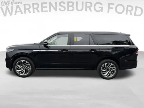More photos of 2025 Lincoln Navigator L Reserve at Warrensburg Ford, MO